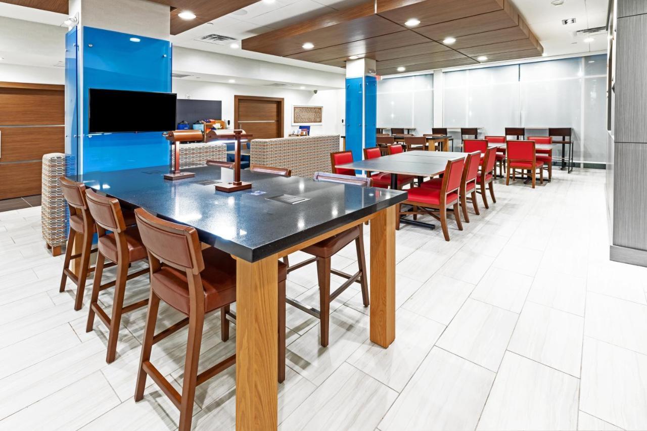 Holiday Inn Express & Suites - Stafford Nw - Sugar Land By Ihg מראה חיצוני תמונה